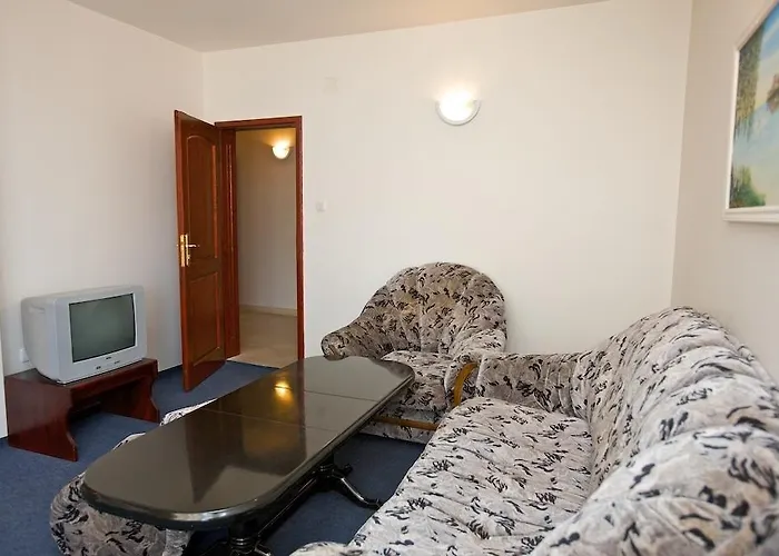 семеен елена палас ホテル