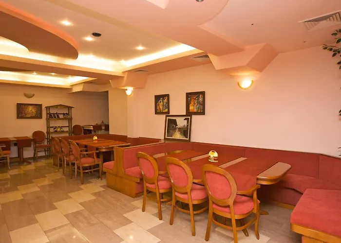 семеен елена палас 2* Несебир