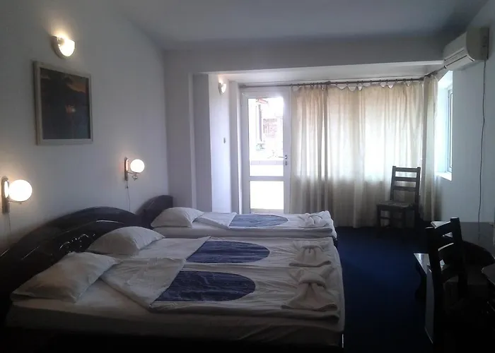 семеен елена палас Готель Несебир